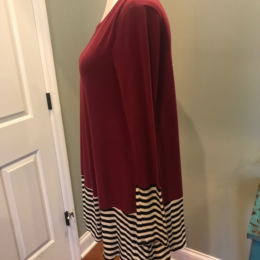 Tunic - Picture 2 of 4